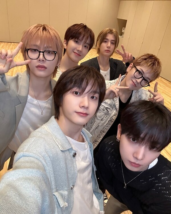 보이넥스트도어