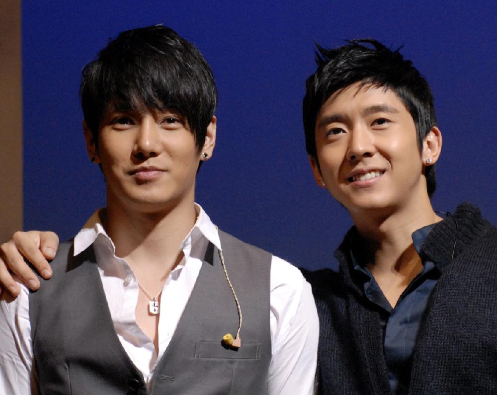 플라이 투 더 스카이