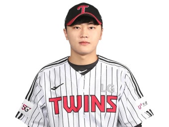 김윤식 (야구 선수)